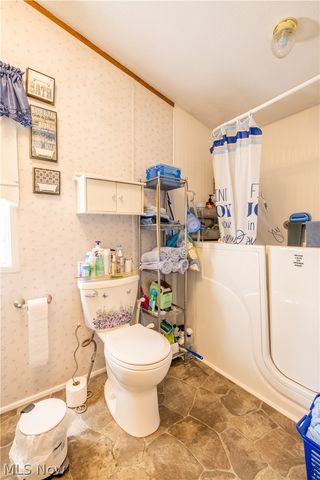 4 Sunrise Boulevard, Olmsted Twp, OH 44138
