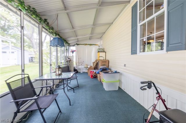 4 Sunrise Boulevard, Olmsted Twp, OH 44138