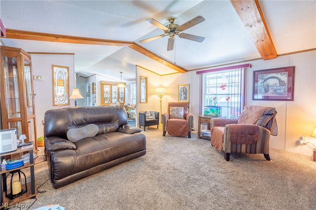4 Sunrise Boulevard, Olmsted Twp, OH 44138