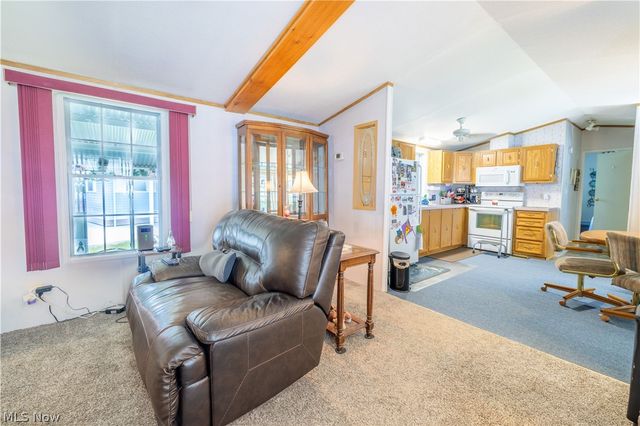 4 Sunrise Boulevard, Olmsted Twp, OH 44138