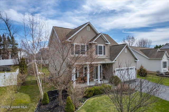 8 Michael Drive, Halfmoon, NY 12118