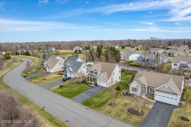 8 Michael Drive, Halfmoon, NY 12118