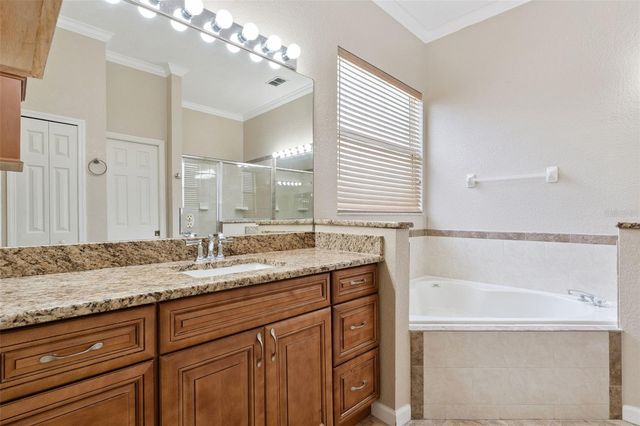 813 SUMMIT GREENS BOULEVARD, Clermont, FL 34711