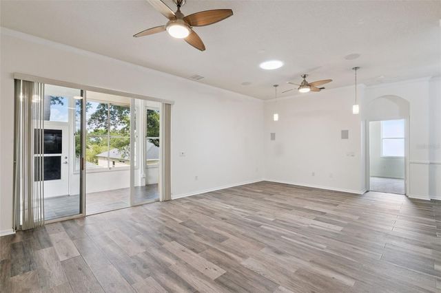 813 SUMMIT GREENS BOULEVARD, Clermont, FL 34711