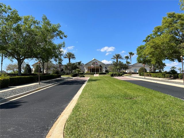 813 SUMMIT GREENS BOULEVARD, Clermont, FL 34711
