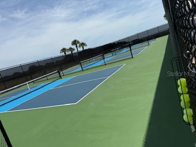 813 SUMMIT GREENS BOULEVARD, Clermont, FL 34711