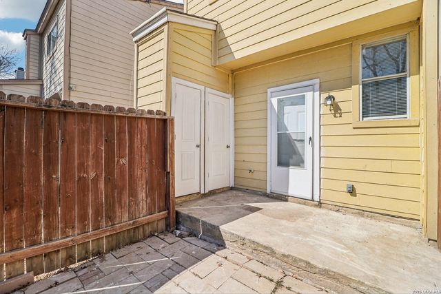 12222 Apricot, San Antonio, TX 78247