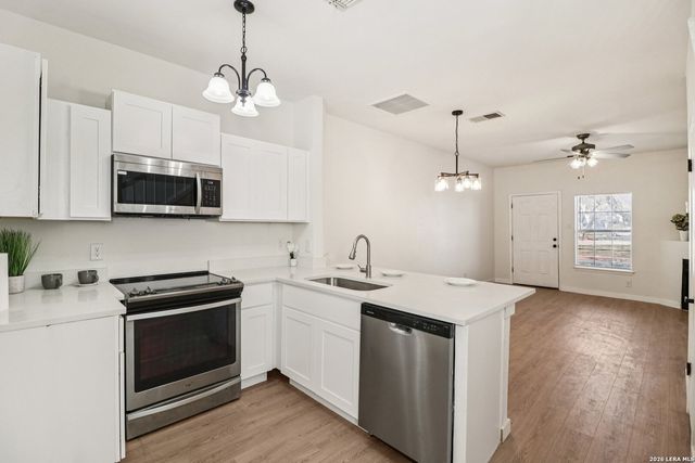 12222 Apricot, San Antonio, TX 78247