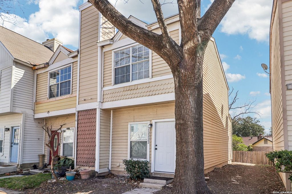 12222 Apricot, San Antonio, TX 78247