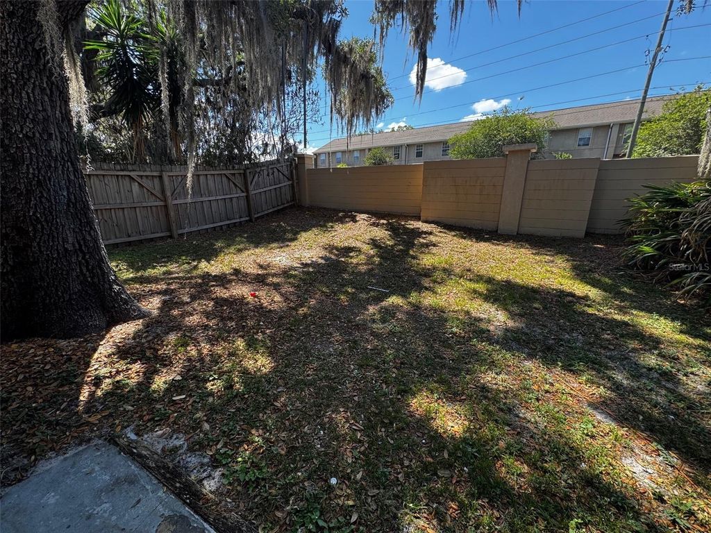 Image 16 of property listing at 11634 SARITA COURT, Orlando, FL 32817