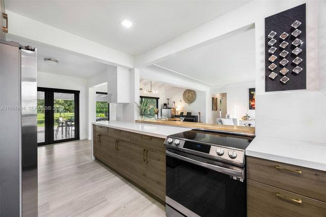 07325 SW 102nd Street, Pinecrest, FL 33156