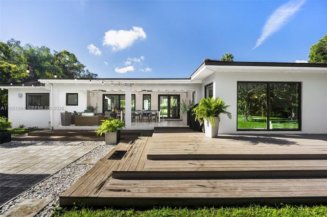 07325 SW 102nd Street, Pinecrest, FL 33156