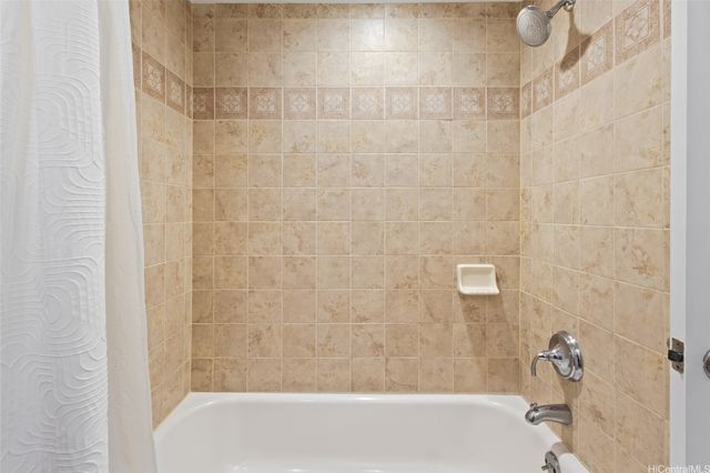 6215 Keokea Place 127, Honolulu, HI 96825