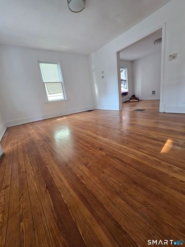 98 Cowles Street, Bridgeport, CT 06607