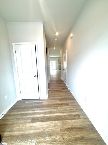 140 Randwick Lane, Greer, SC 29651