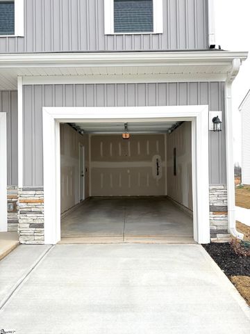 140 Randwick Lane, Greer, SC 29651