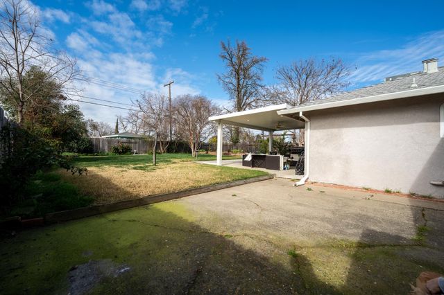 6241 San Martin St, North Highlands, CA 95660