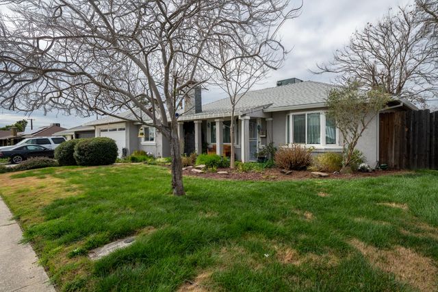 6241 San Martin St, North Highlands, CA 95660