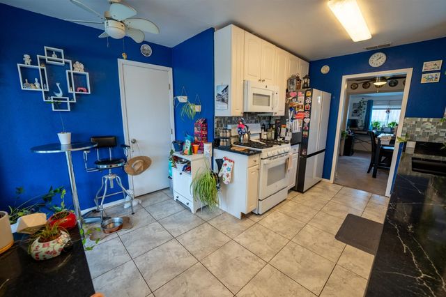 6241 San Martin St, North Highlands, CA 95660