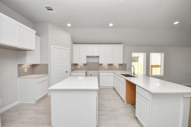 11023 Gardenia Creek Drive, Houston, TX 77044