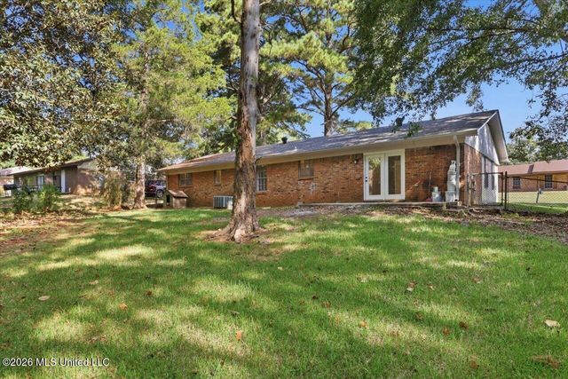 2549 Jennifer Drive, Pearl, MS 39208