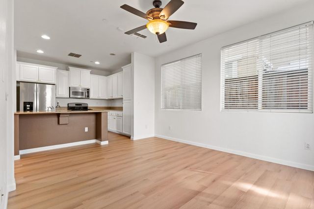 476 Navigator Dr, Lincoln, CA 95648