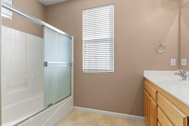 476 Navigator Dr, Lincoln, CA 95648