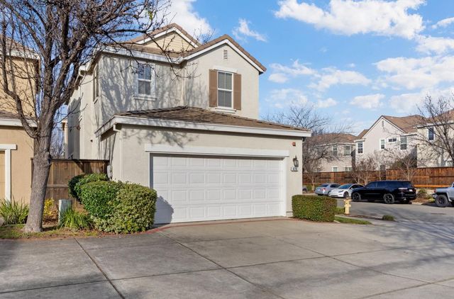 476 Navigator Dr, Lincoln, CA 95648