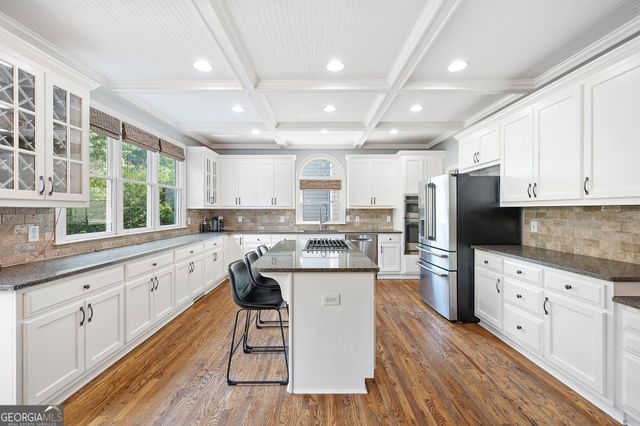 1121 Vinings Grove Way SE, Smyrna, GA 30082