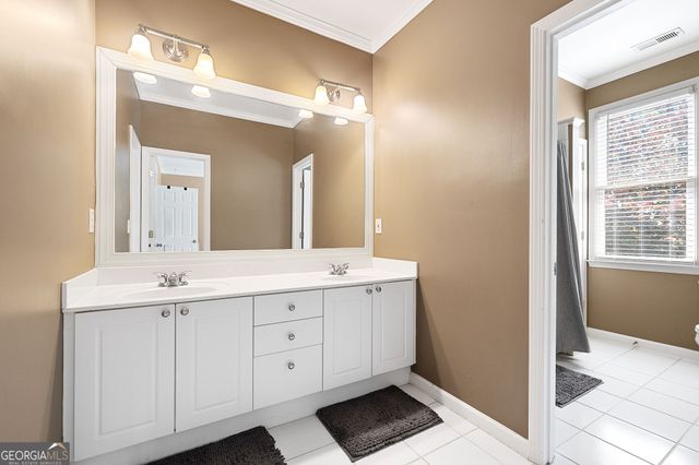 1121 Vinings Grove Way SE, Smyrna, GA 30082