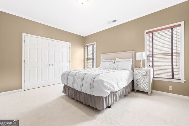 1121 Vinings Grove Way SE, Smyrna, GA 30082