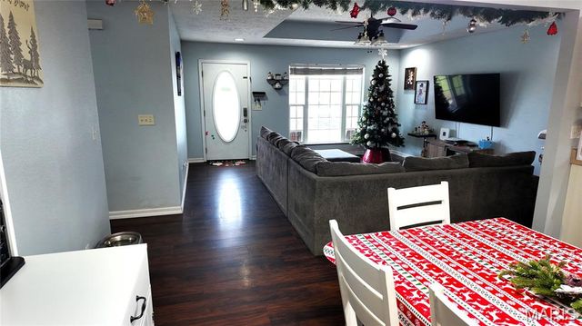 231 Zeigenbein Road, St Robert, MO 65584