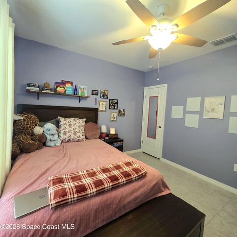 576 Kylar Drive NW, Palm Bay, FL 32907