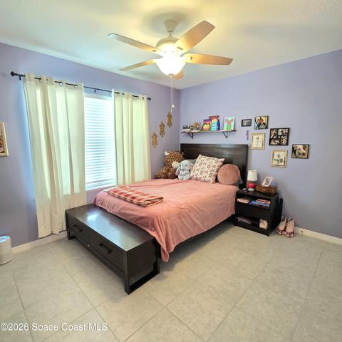 576 Kylar Drive NW, Palm Bay, FL 32907