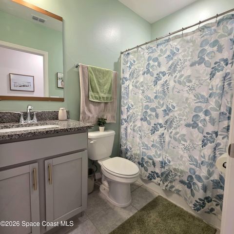 576 Kylar Drive NW, Palm Bay, FL 32907