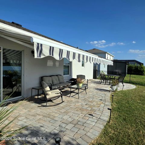 576 Kylar Drive NW, Palm Bay, FL 32907