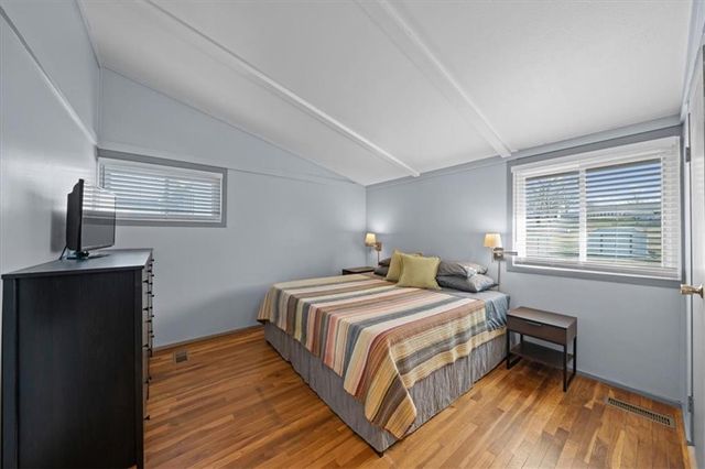 9801 E 33rd Street S, Independence, MO 64052