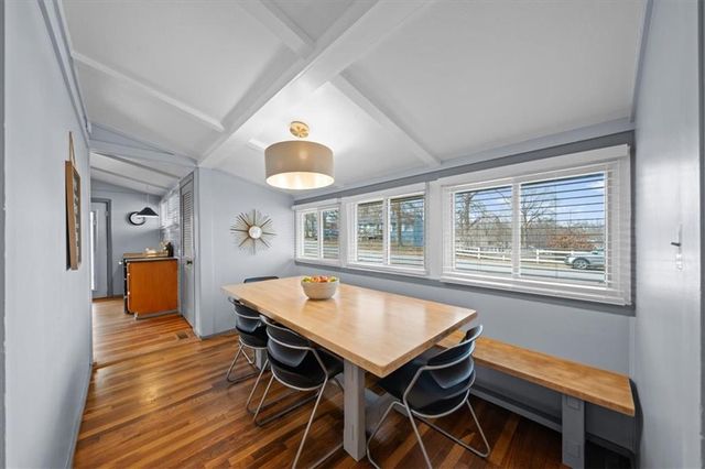 9801 E 33rd Street S, Independence, MO 64052