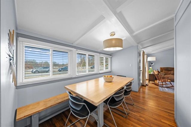 9801 E 33rd Street S, Independence, MO 64052