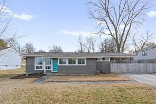 9801 E 33rd Street S, Independence, MO 64052