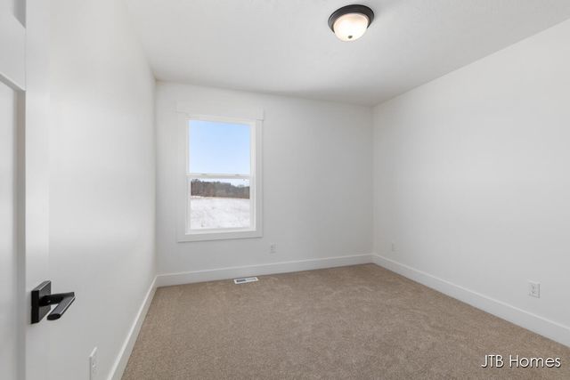 7105 Kettle Dale Avenue, Alto, MI 49302