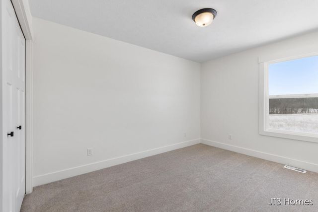 7105 Kettle Dale Avenue, Alto, MI 49302