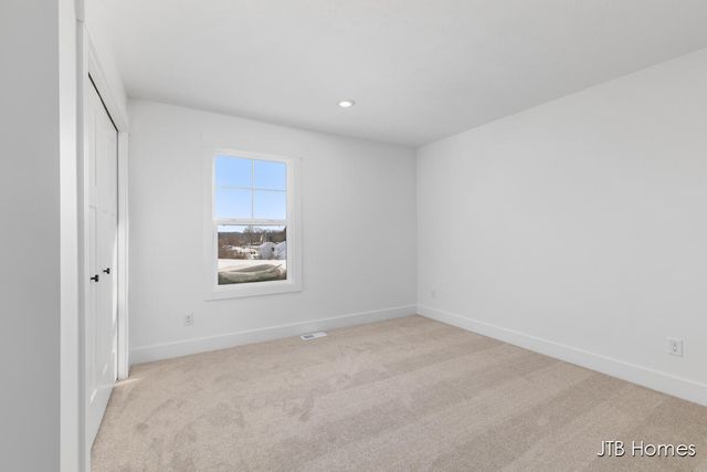 7105 Kettle Dale Avenue, Alto, MI 49302