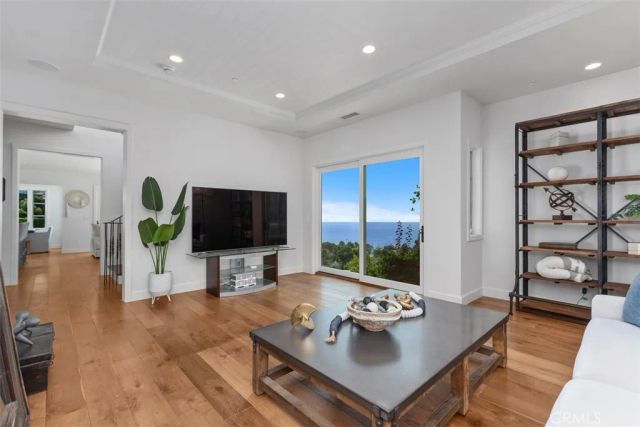 802 Summit, Laguna Beach, CA 92651