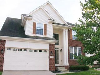 51157 Mayfair, Novi, MI 48374