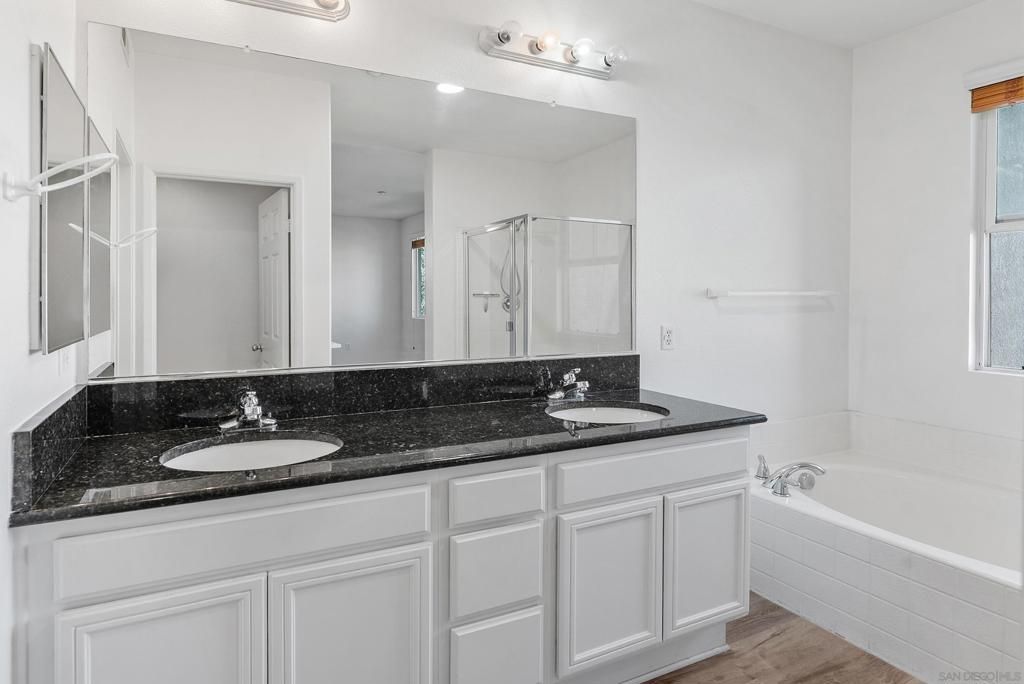 Image 15 of property listing at 2185 Caminito Rinaldo 118, Chula Vista, CA 91915