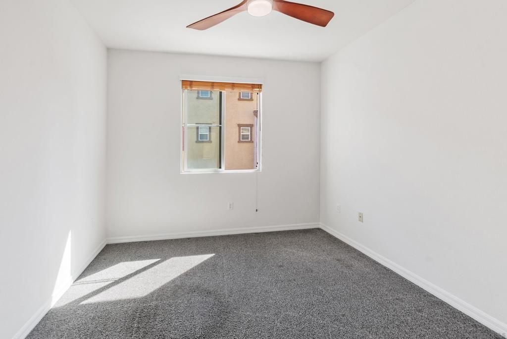 Image 21 of property listing at 2185 Caminito Rinaldo 118, Chula Vista, CA 91915