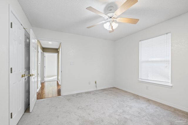 2033 Hamilton Crossing Blvd, Pensacola, FL 32533