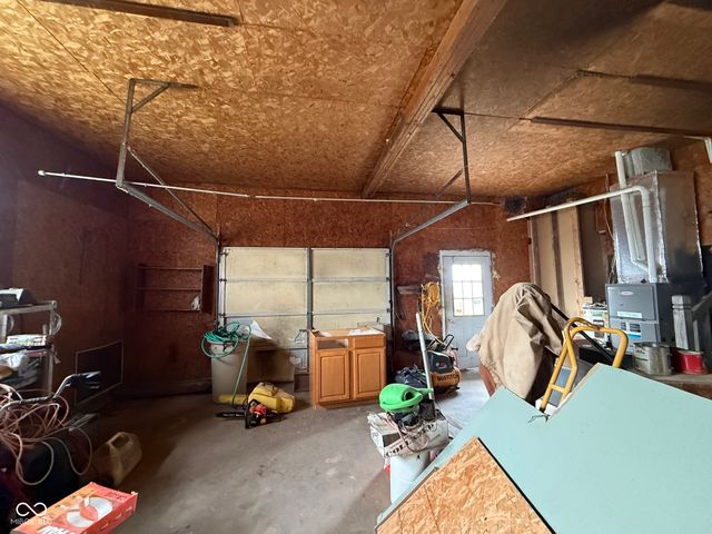 10074 N 400 W, Carthage, IN 46115