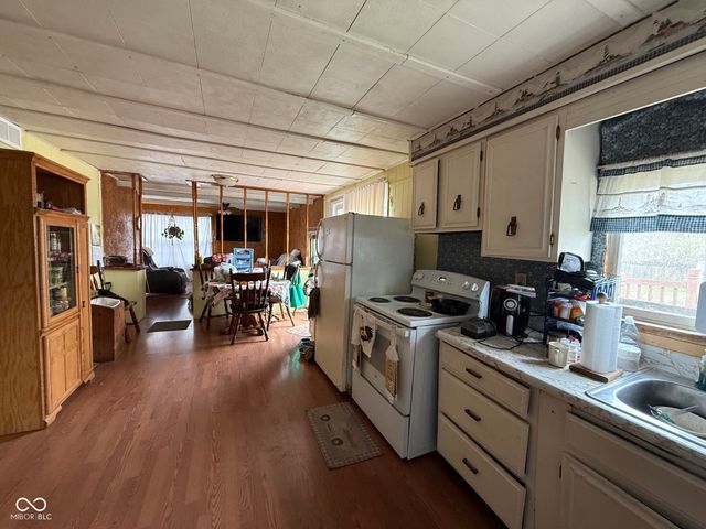 10074 N 400 W, Carthage, IN 46115